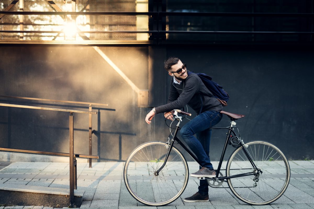 sac a dos urbain pour homme scaled
