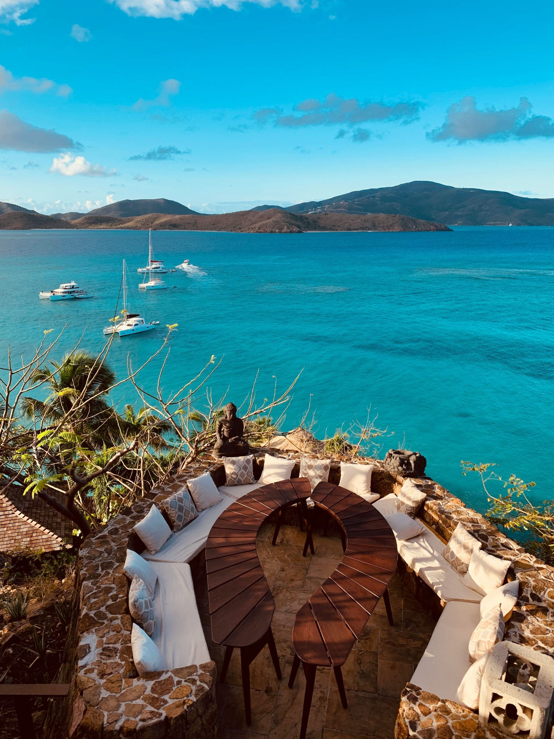 Ces lieux secrets ou le luxe voyage incognito Modalova scaled