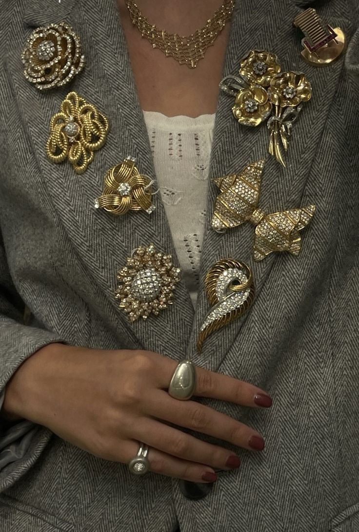 Pinterest Predicts 2026 : le retour de l'audace 4 Tendance broches mode 2026 vintage