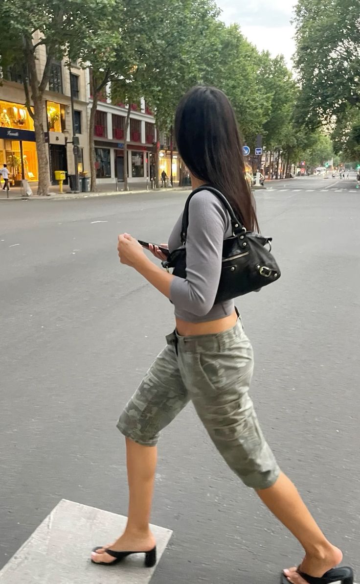 Look sportswear pantalon capri militaire