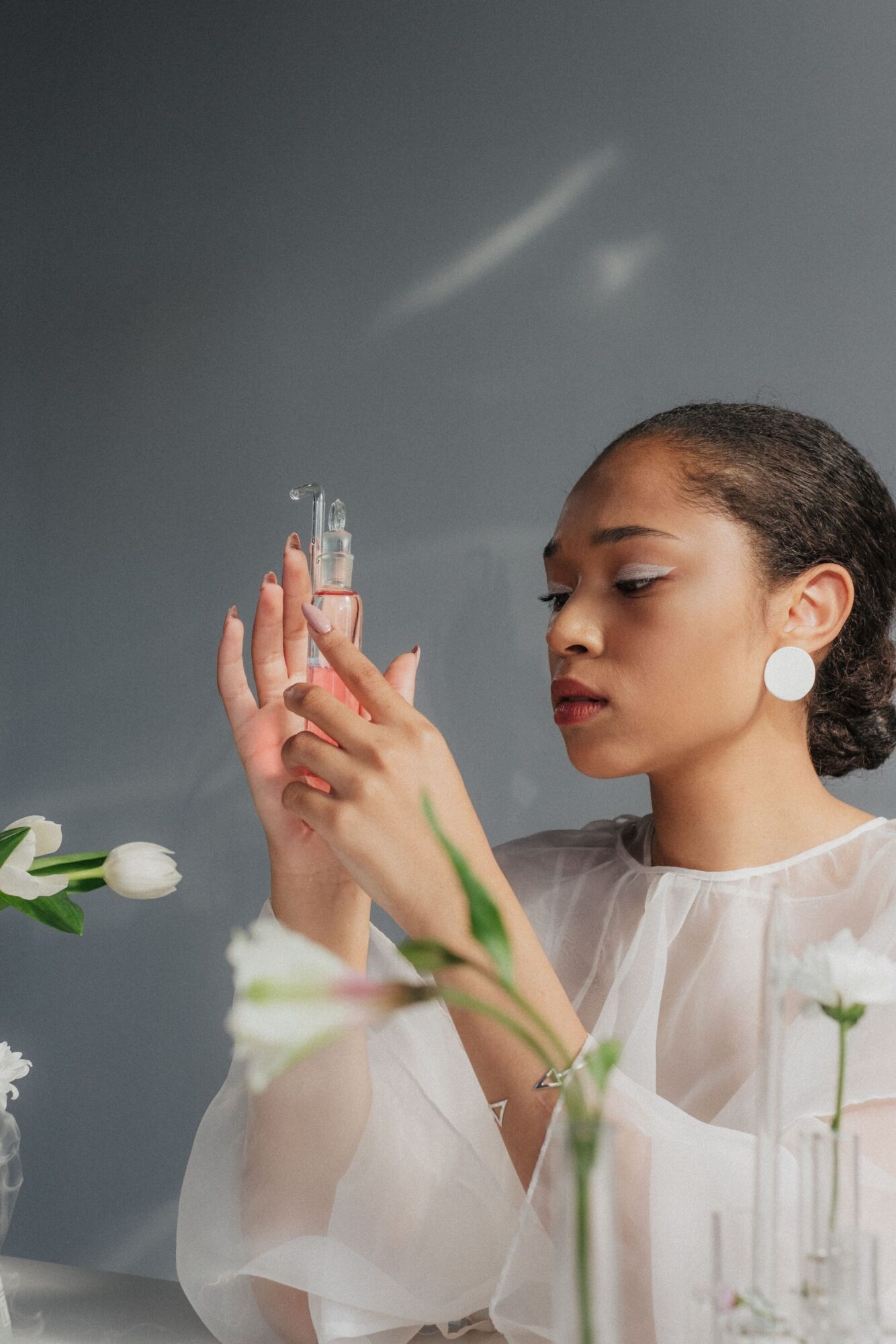 How to choose a signature scent with style Why signature scents are the new fashion statement Modalova