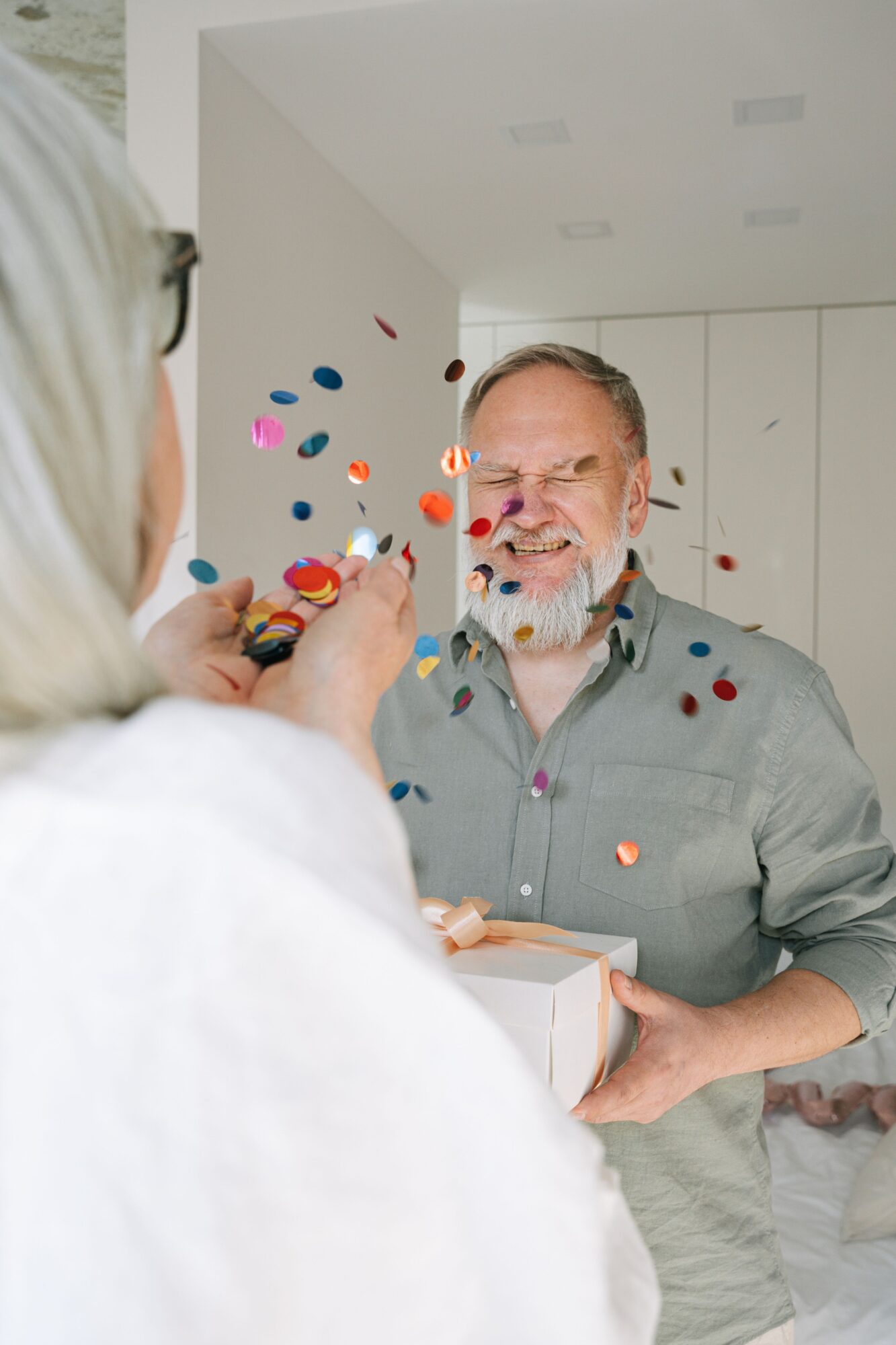 Pour la Fête des pères, faut-il jouer la tradition ou l’audace ? 3 Laudace du cadeau insolite surprendre sans perdre le style Pour la Fete des peres faut il jouer la tradition ou laudace Modalova