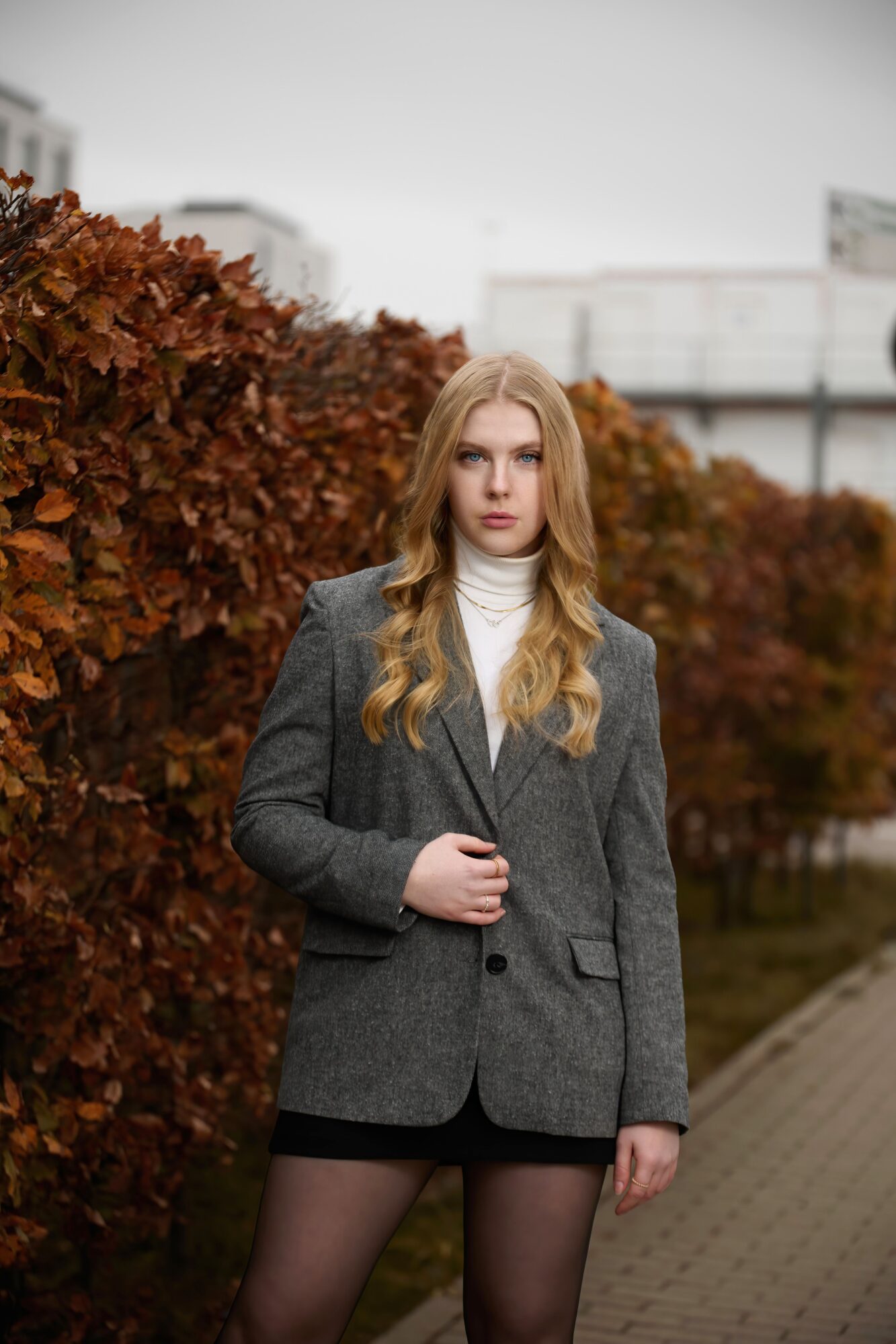 Cet hiver, le blazer pour femme change de proportions 5 La matiere fait toute la difference 1 Cet hiver le blazer pour femme change de proportions Modalova