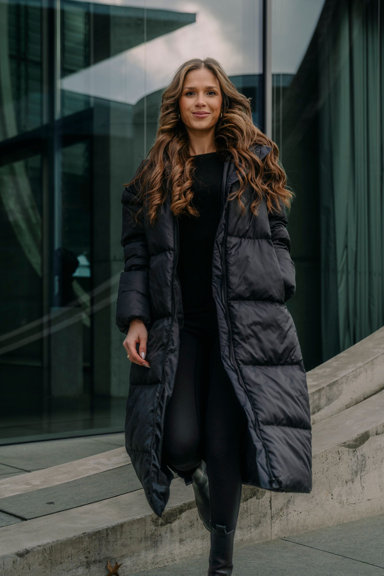 Doudoune hiver femme : quelle silhouette cette saison ? 3 Les nouvelles lignes de lhiver 2026 Doudoune hiver femme quelle silhouette cette saison Modalova