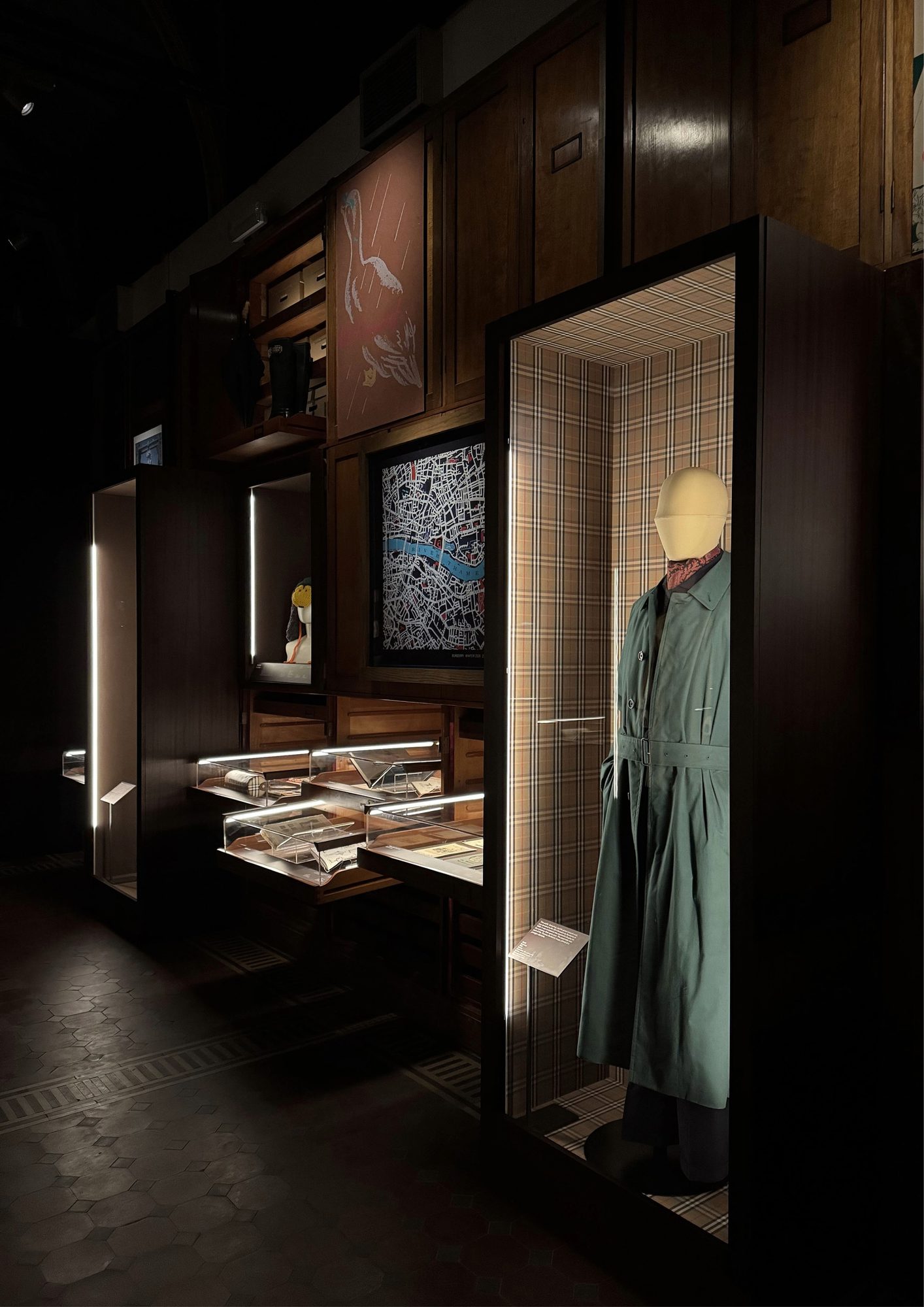 The Burberry Trench: Crafting an Icon - le rdv du V&A Museum 3 Expo Trench Burberry Londres